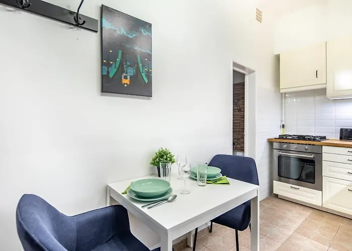 Convenient Apartment At Gastro Driven Location
